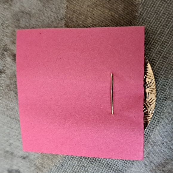 Flower Pin - Picture 2 of 4